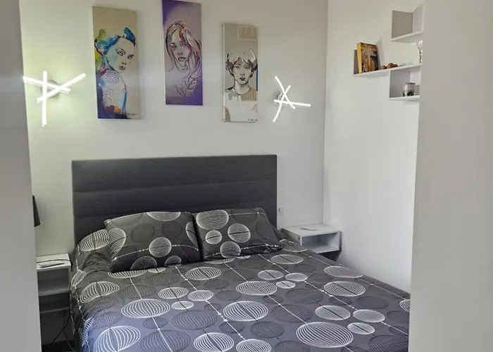 Apartment Chai Callie, Ancien Chai Meuble Cognac